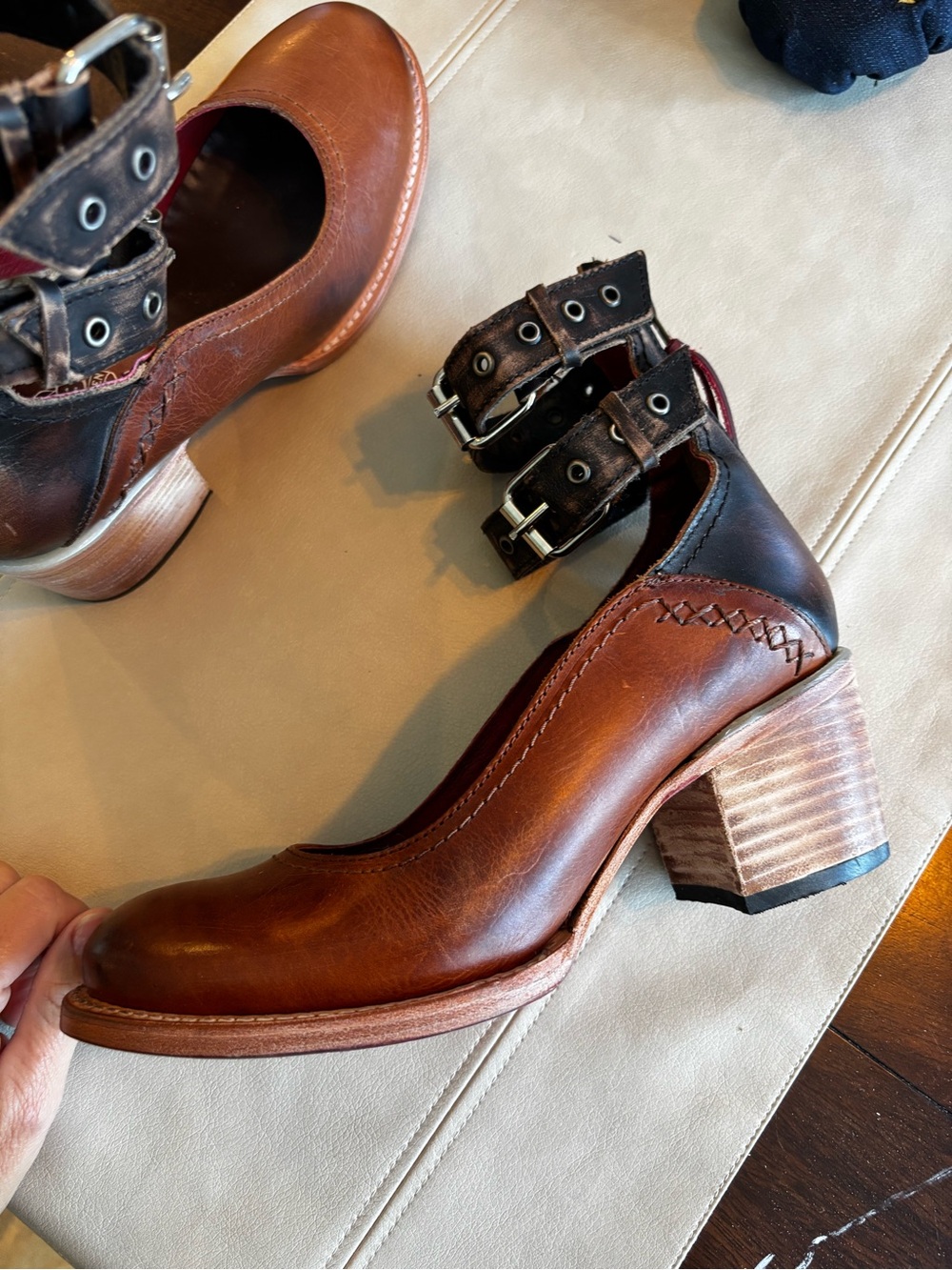 New in box Freebird by Steven-Candella in Cognac - Picture 2 of 11